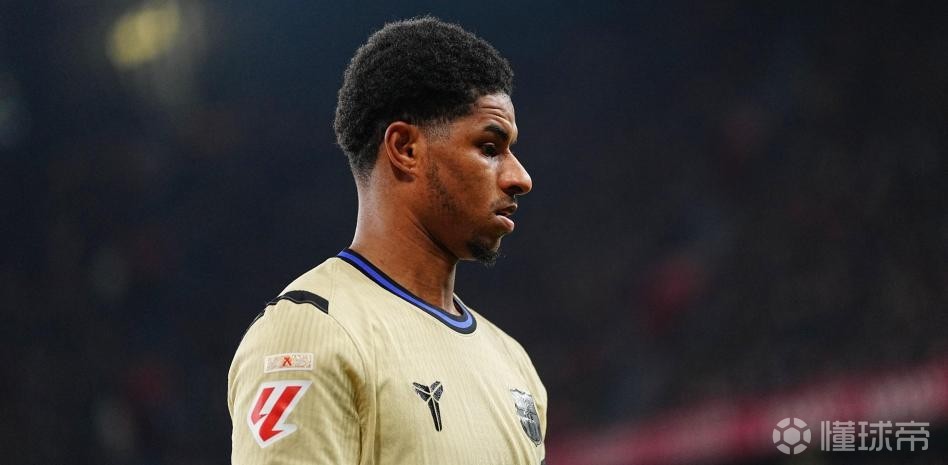 世体：拉菲尼亚受伤，拉什福德迎来证明自己值得被买断的机会