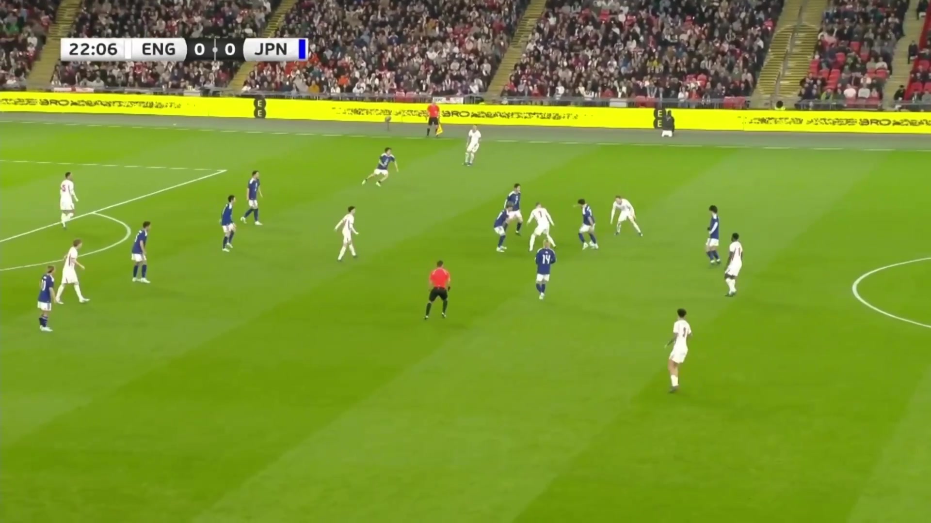 日本1-0攻破英格兰帕尔默被断球日本行云流水反击三苫薰破门